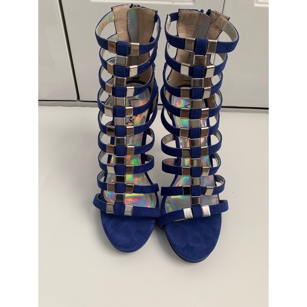 Cute blue Suede Heels